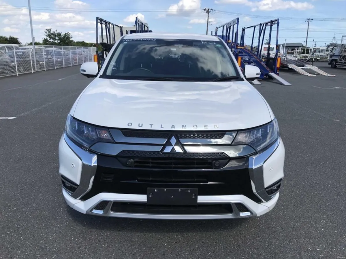 💥2018 Mitsubishi Outlander💥(Hybrid+Mega Spec+4WD