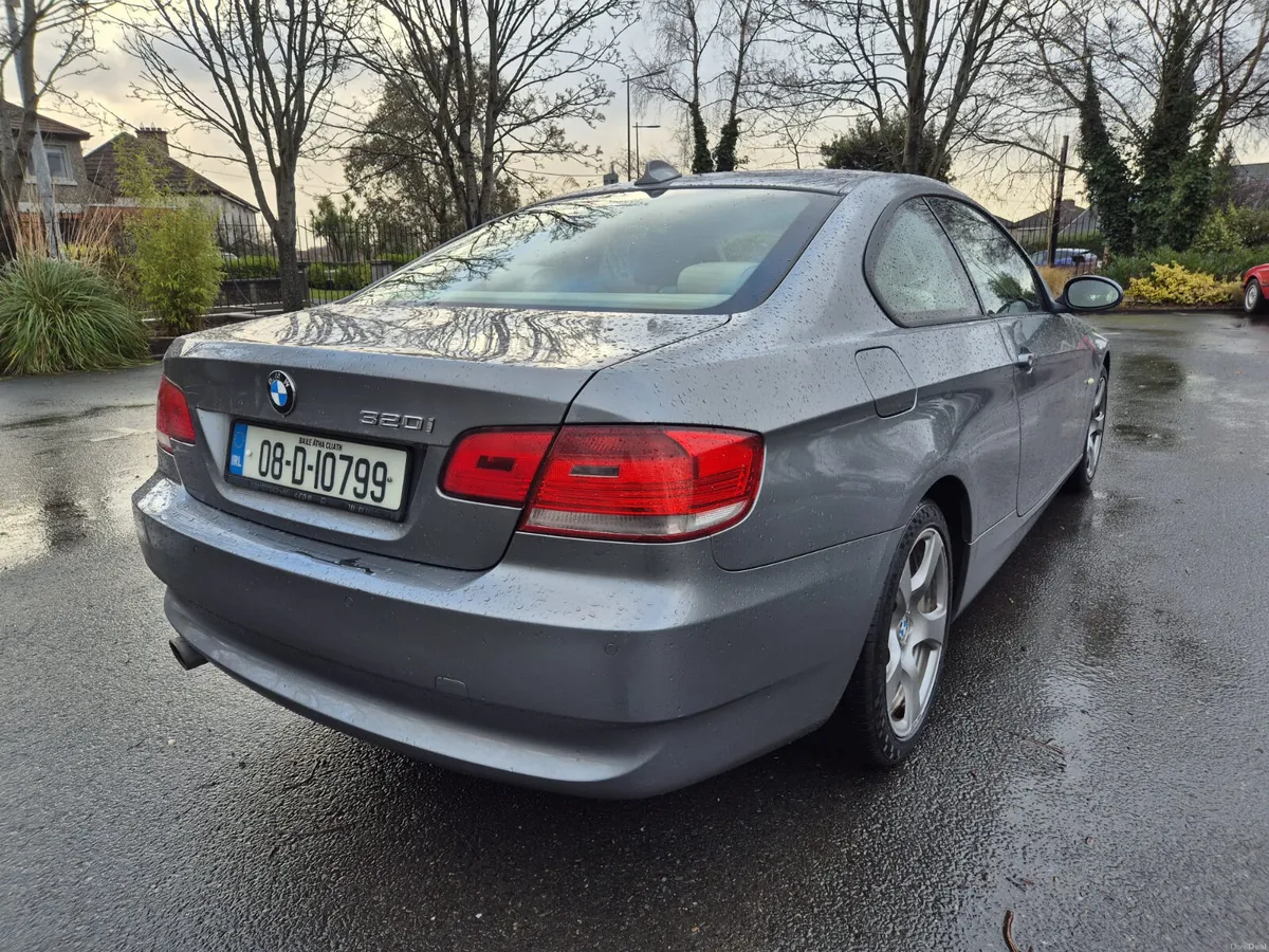 BMW 3-Series 2008 320i SE Automatic - Image 3