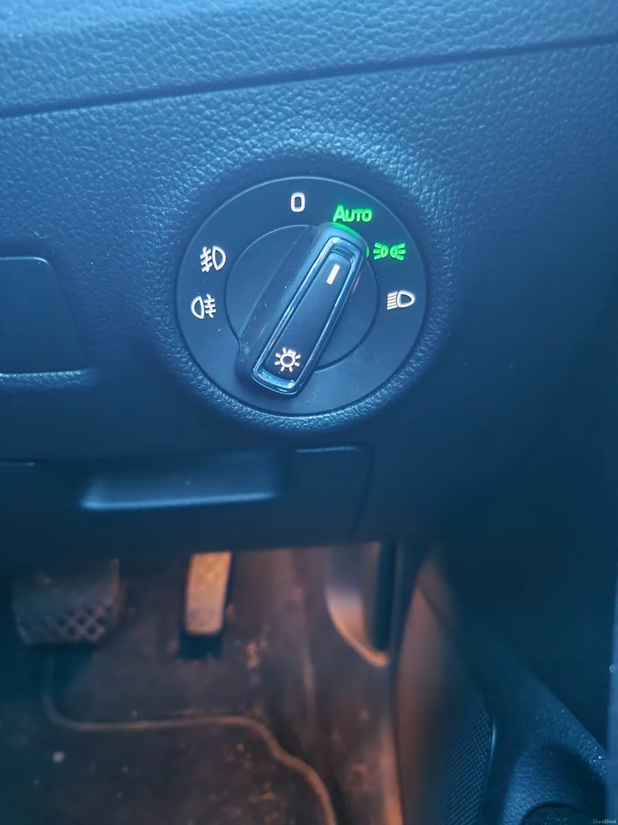 Skoda Superb 2021 - Image 2