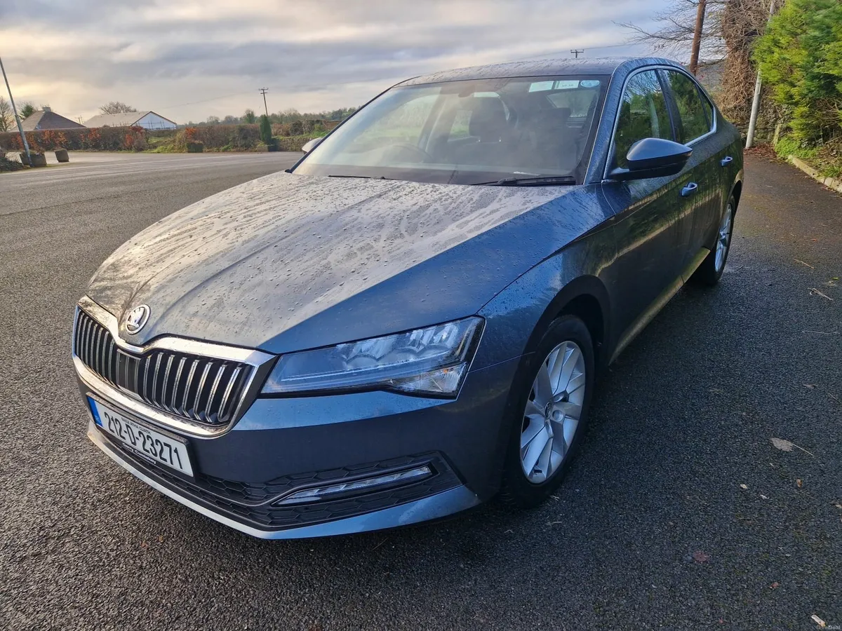 Skoda Superb 2021 - Image 4