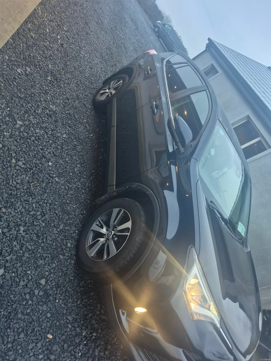 Toyota RAV4 2018 - Image 3