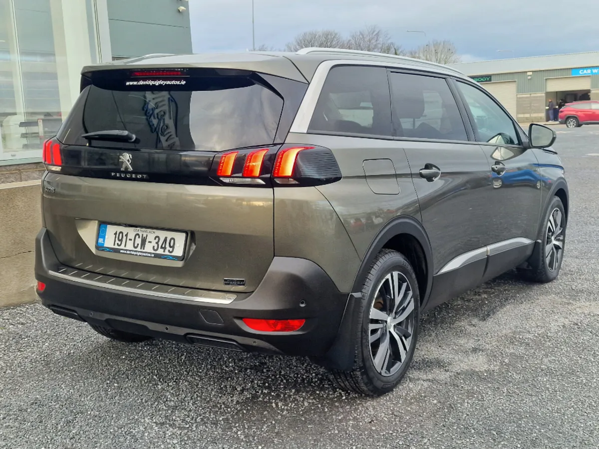 Peugeot 5008 Allure 7SEATS 1.5 Blue HDI 130 4D - Image 3