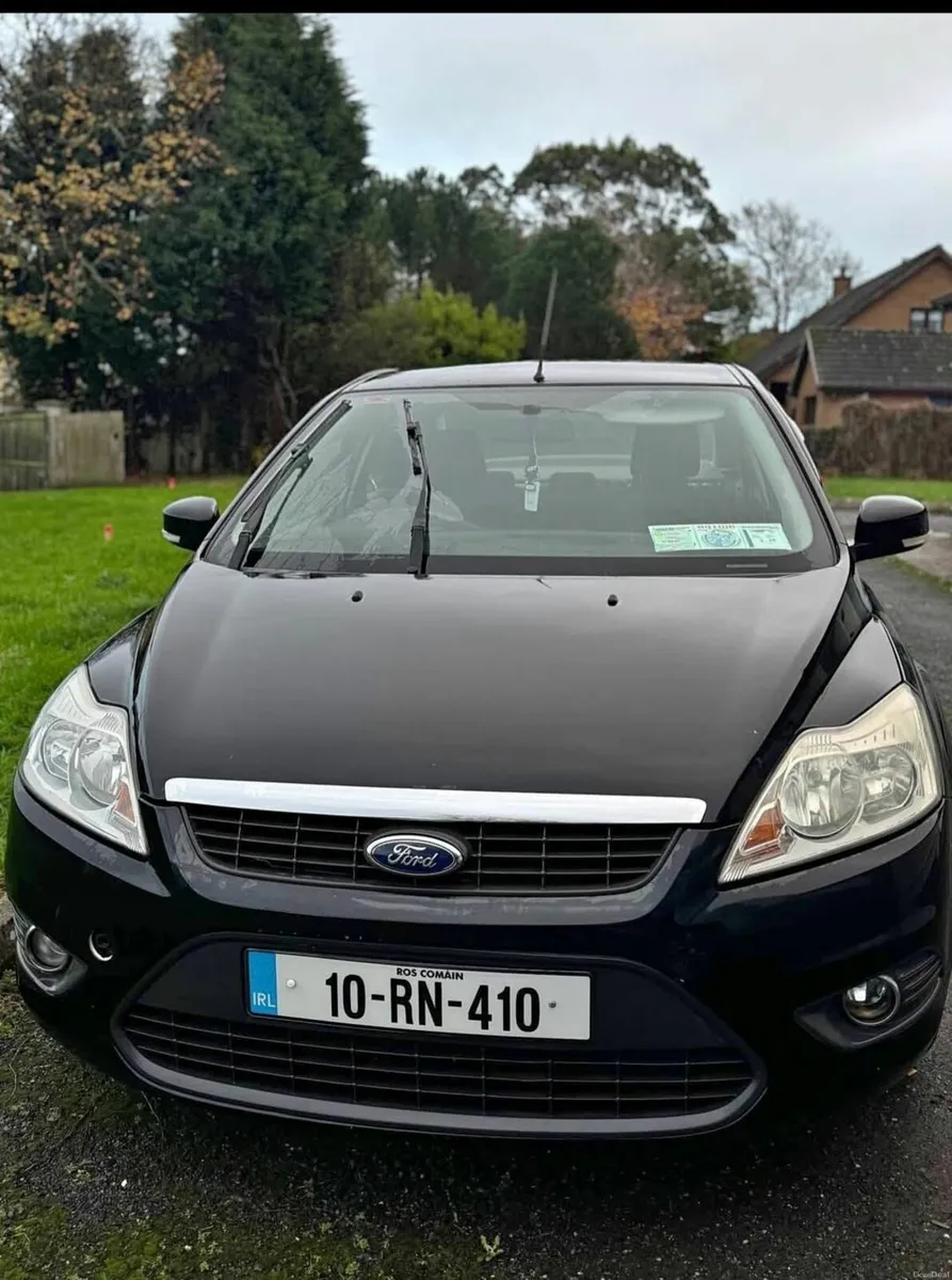 Ford Focus 2010 - Image 1