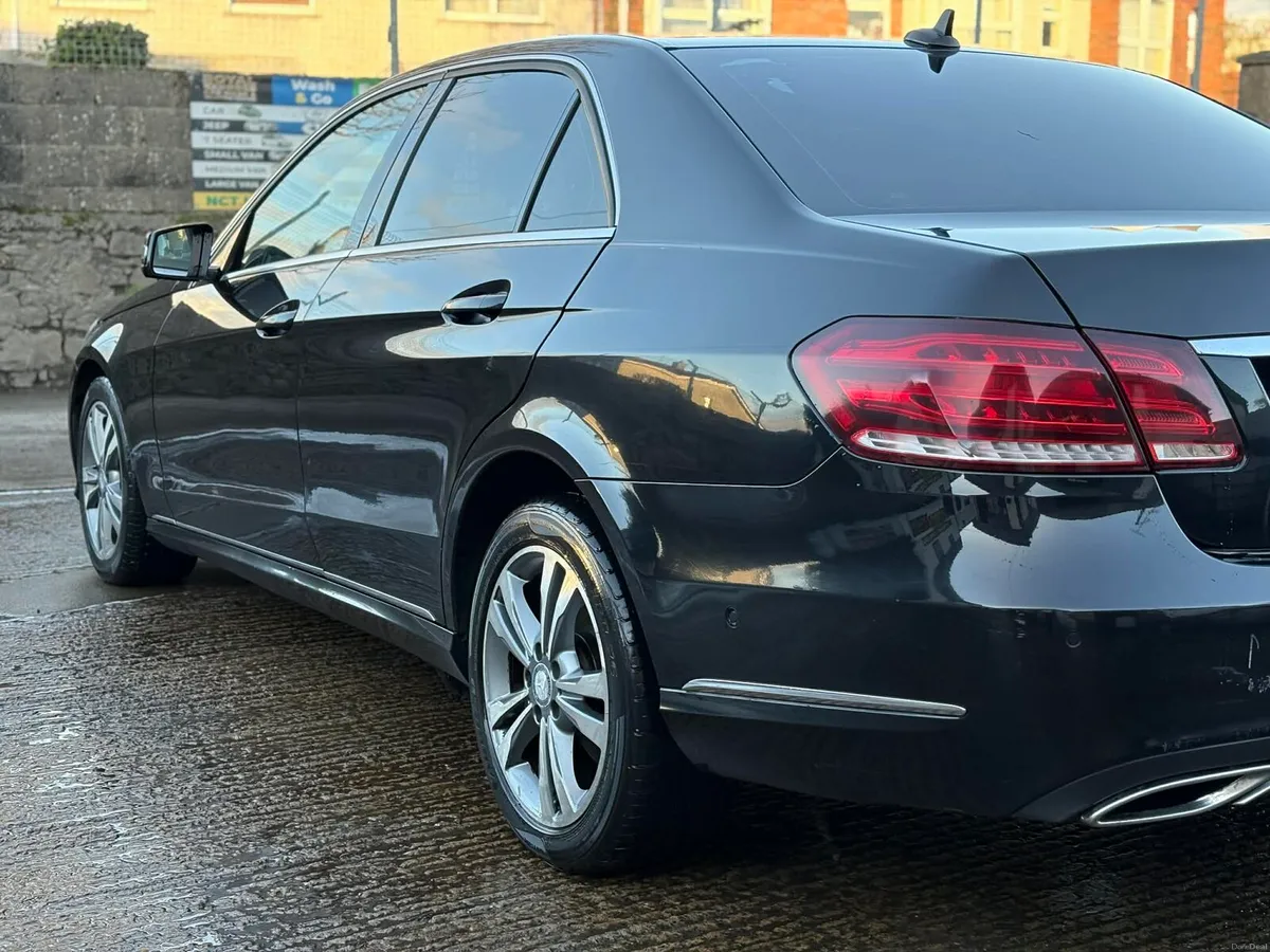 151 Mercedes E220 Cdi automatic - Image 2