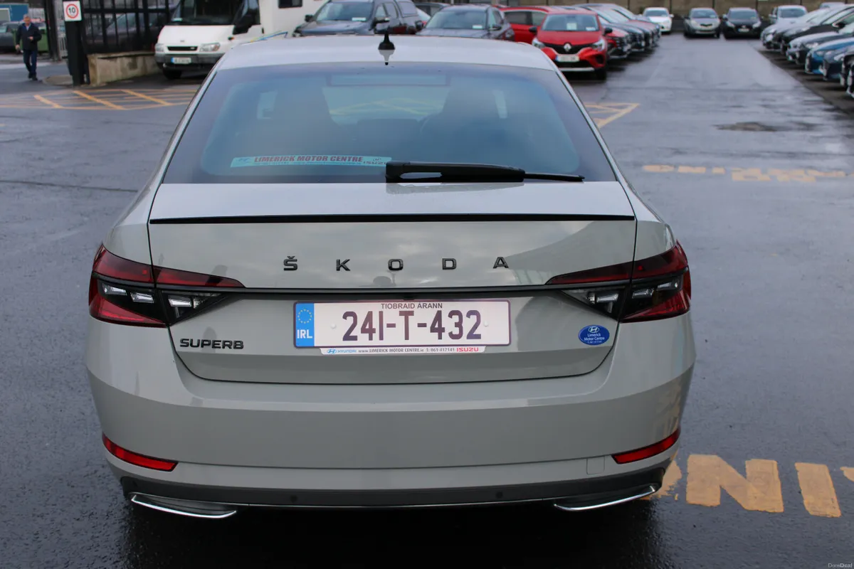 Skoda Superb 2024 - Image 4