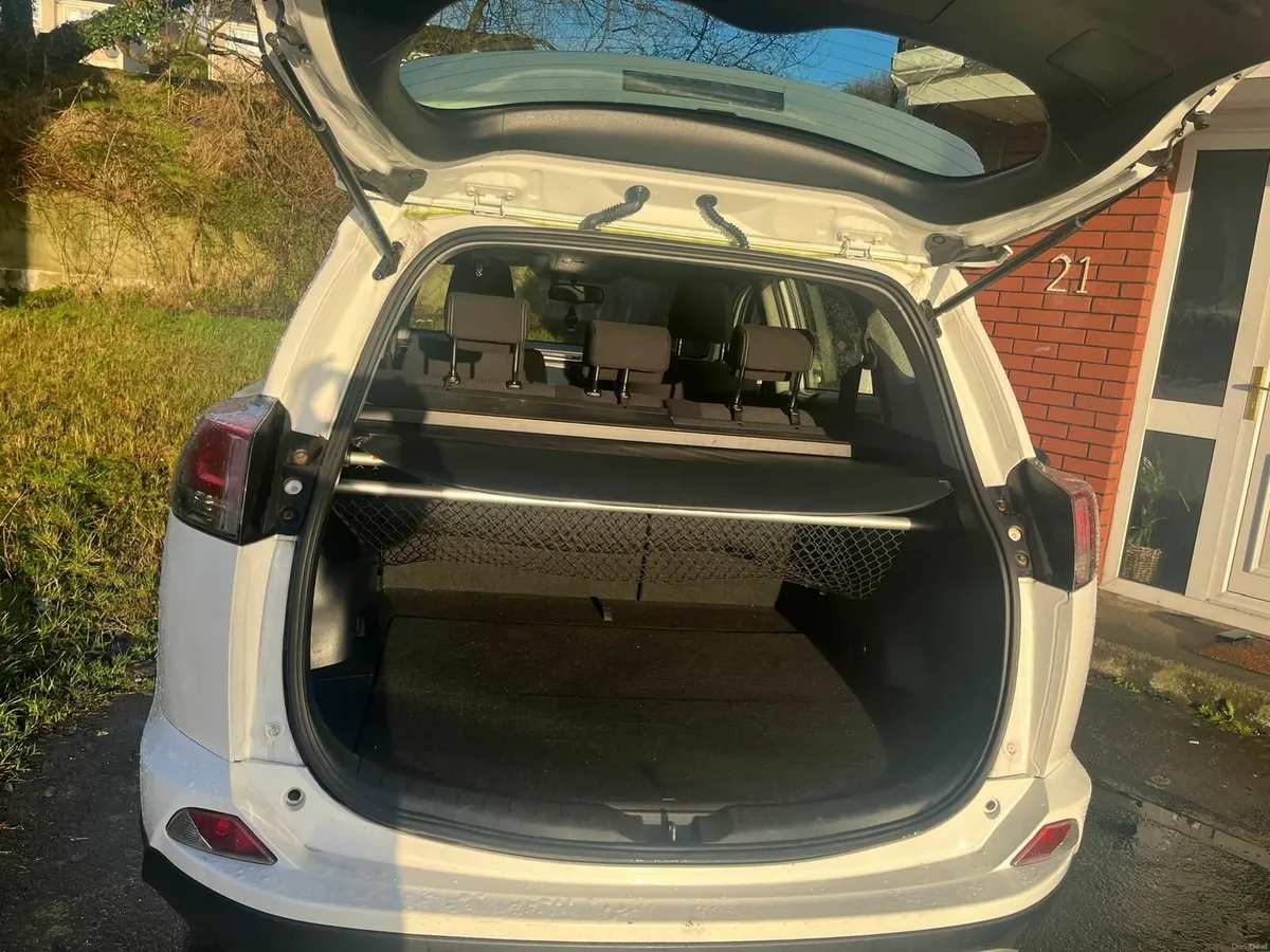 Toyota RAV4 2016 - Image 3