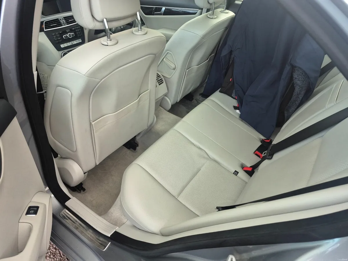 Mercedes-Benz C-Class 2012 - Image 2