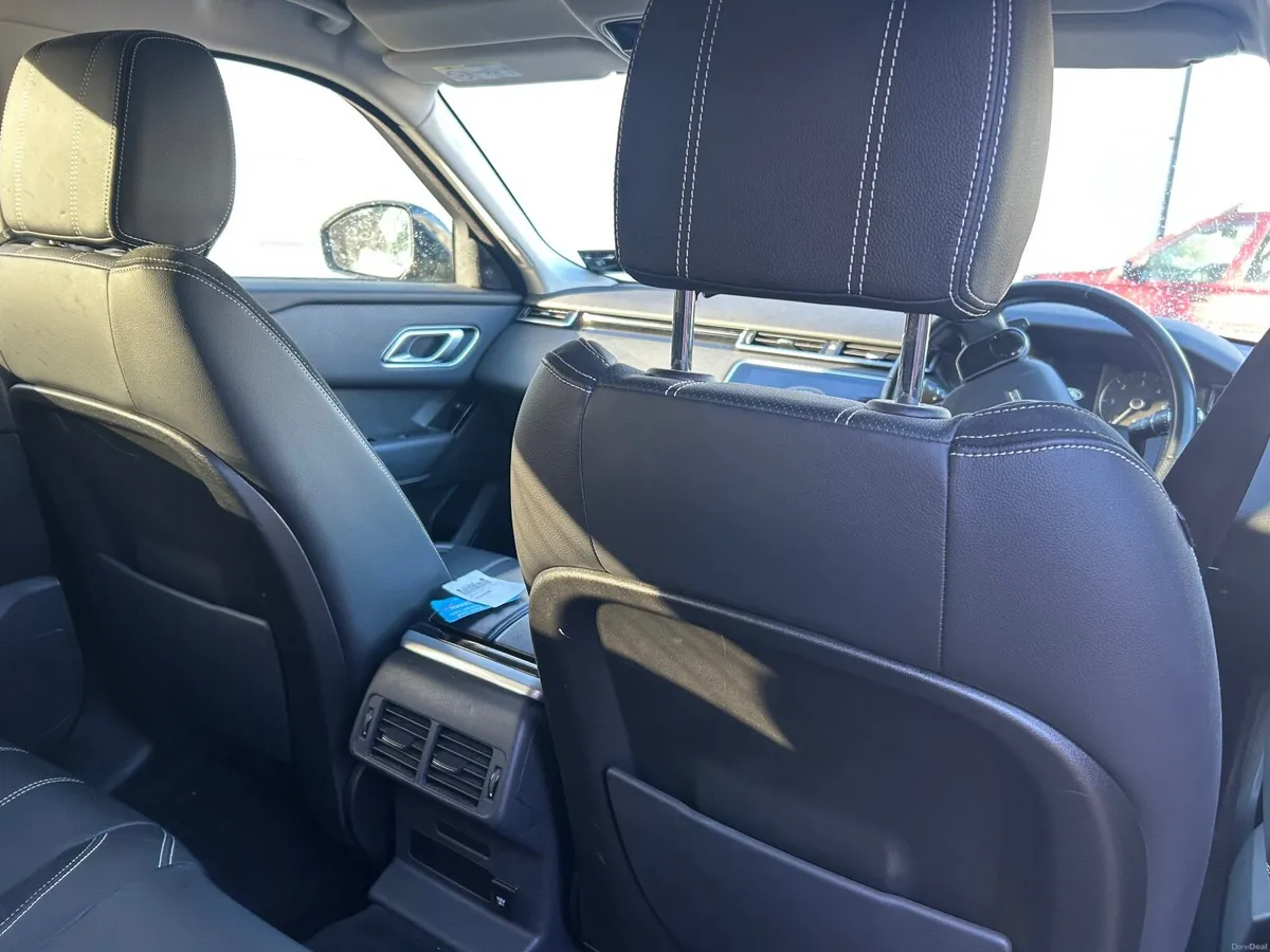 Land Rover Range Rover Velar 2020 - Image 3