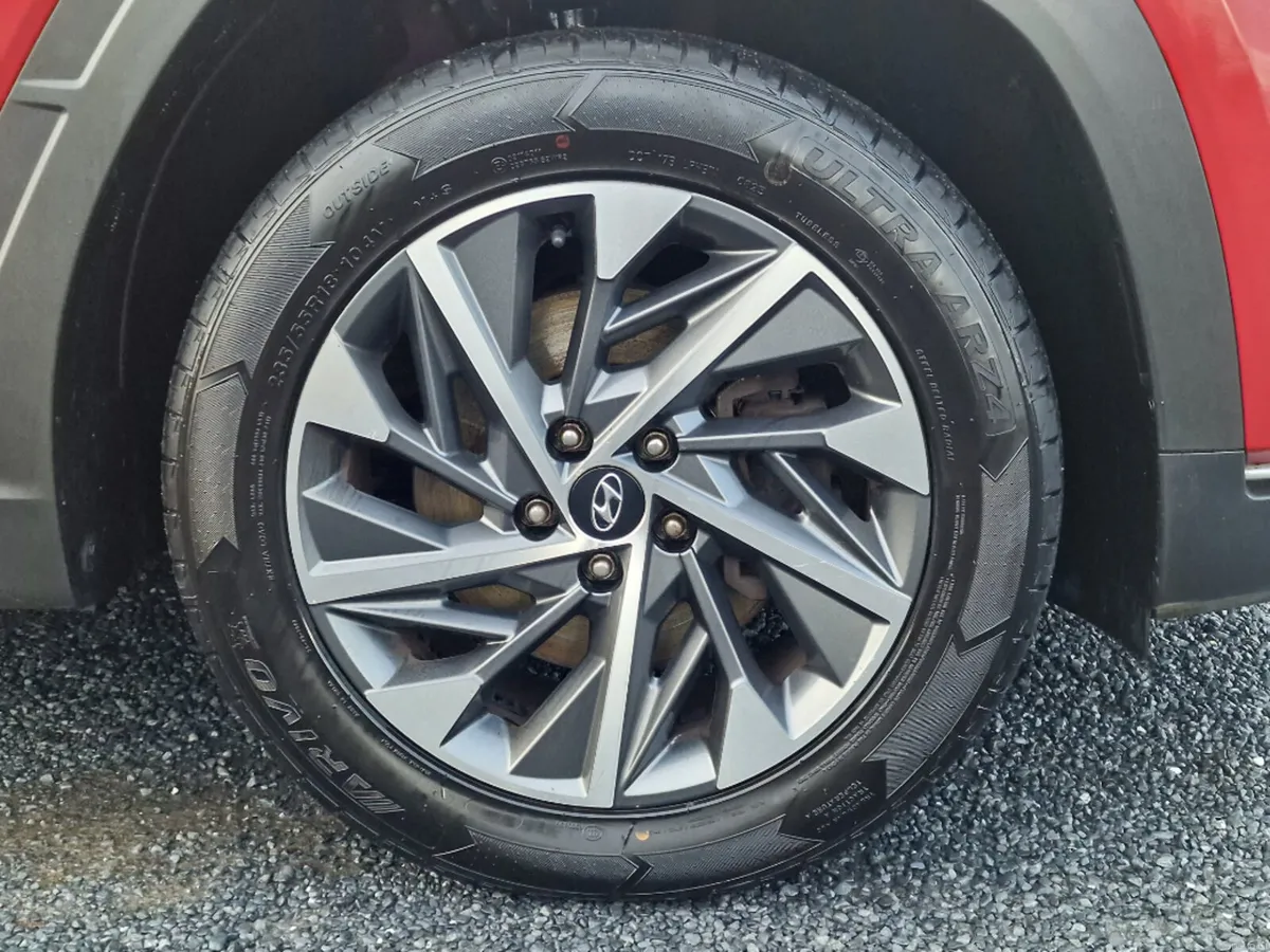 Hyundai Tucson Executive 2WD 5DR - Image 4