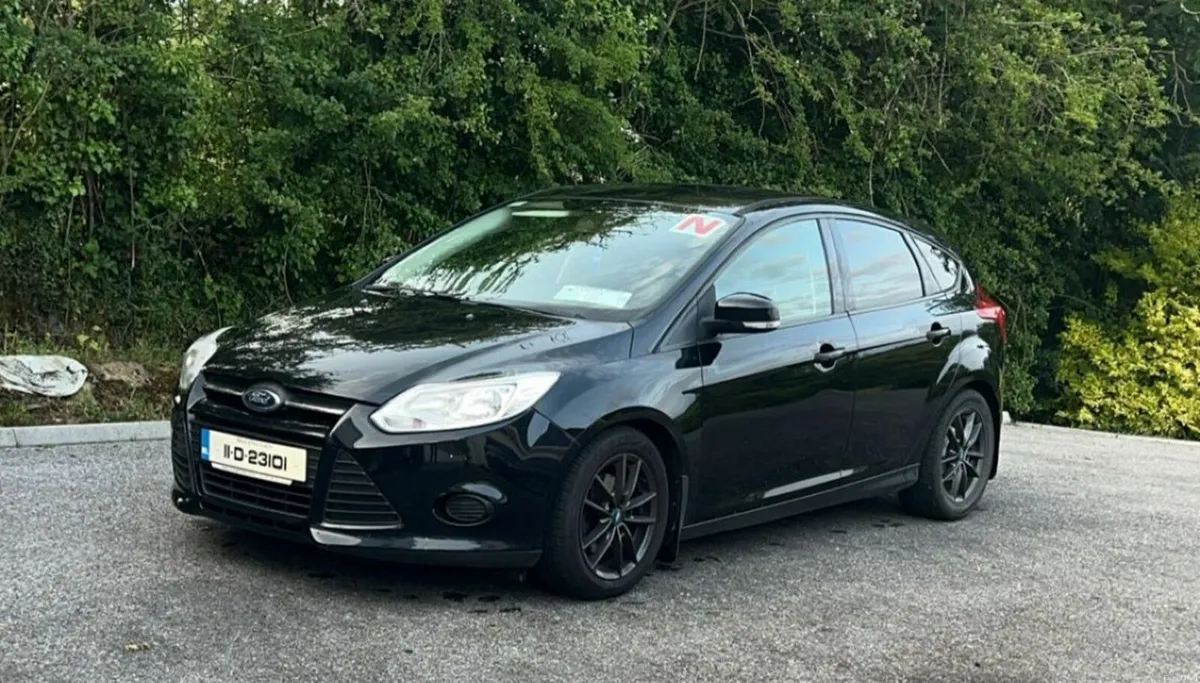 Ford Focus 2011 - Image 2