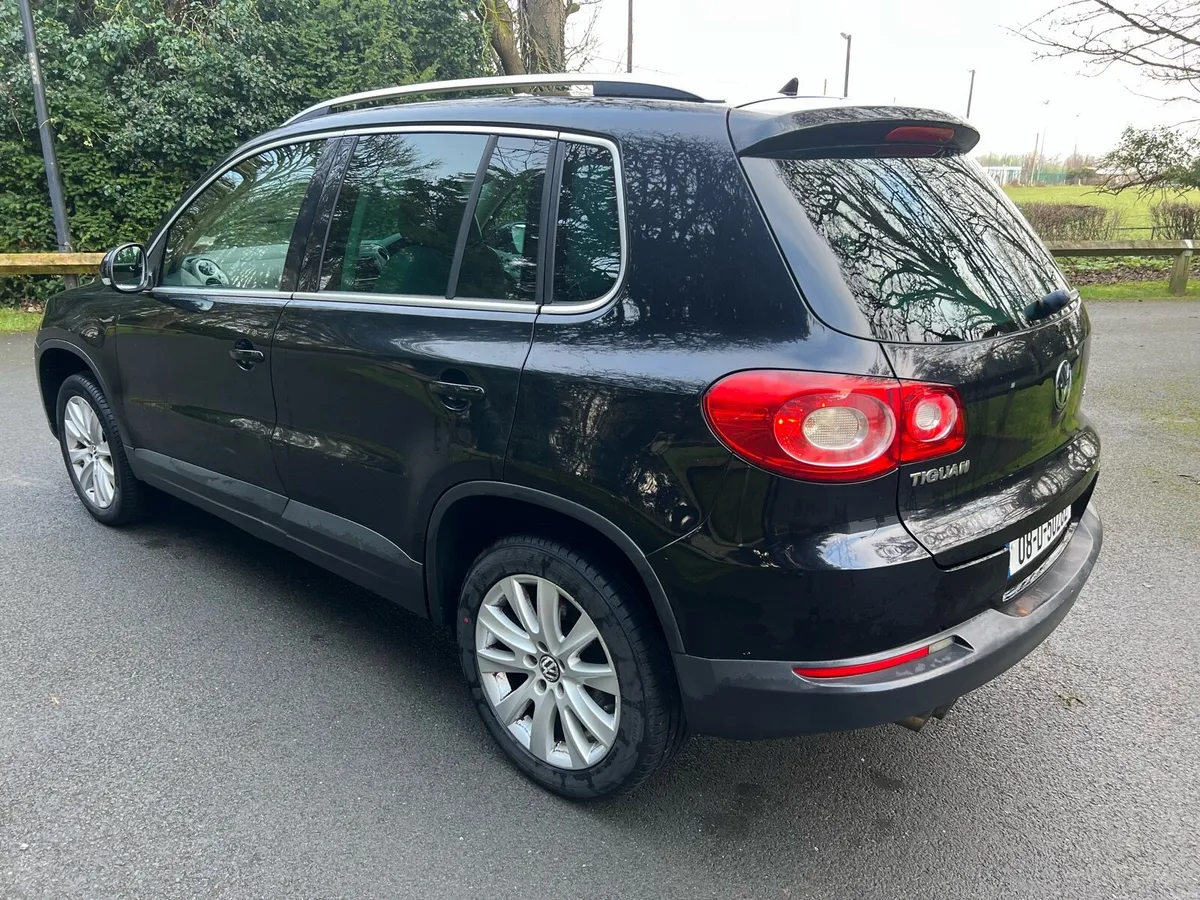 Volkswagen Tiguan Sport 4x4 - Image 2