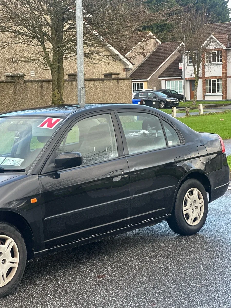 Honda Civic 2002 - Image 3