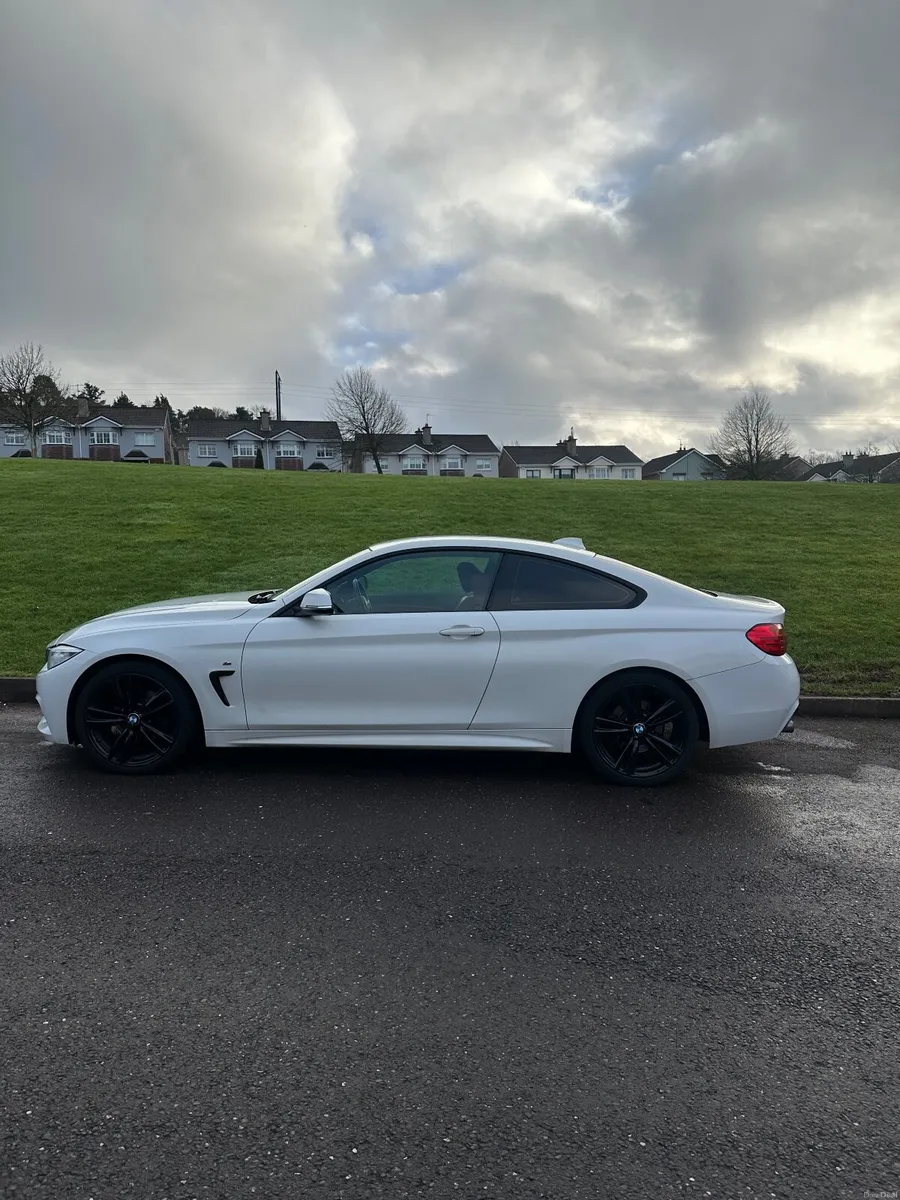 BMW 4-Series 2015 - Image 3