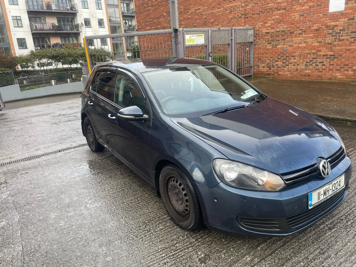 VW Golf Automatic - Image 3
