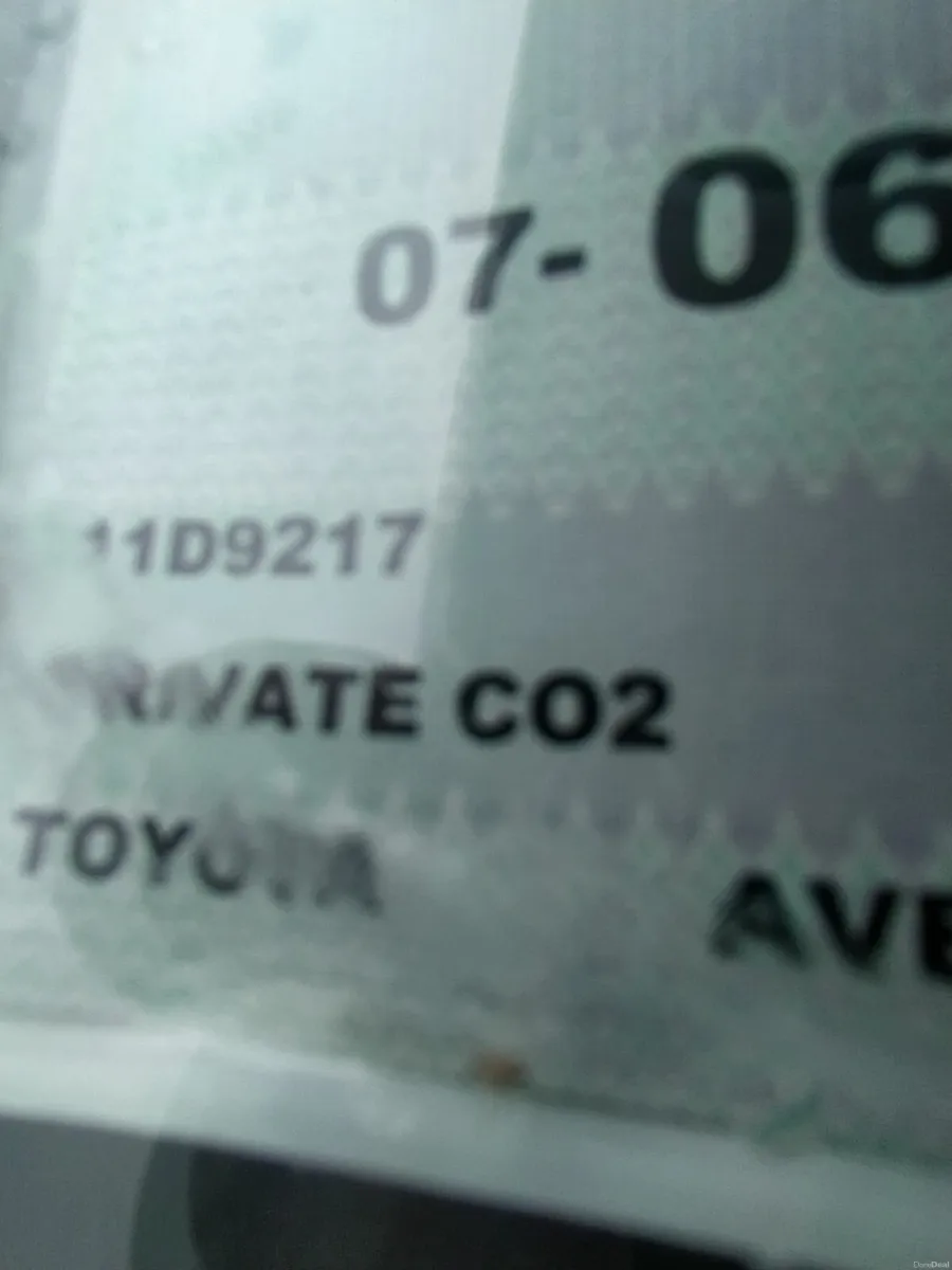 Toyota Avensis 2011 - Image 4