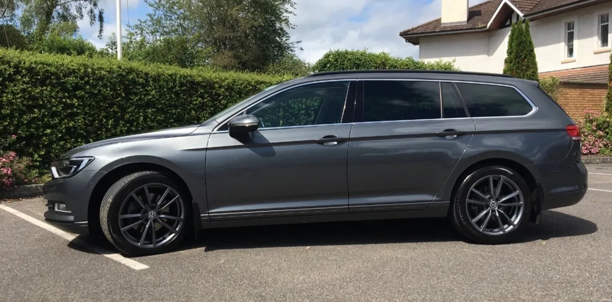 Volkswagen Passat 2016 2.0 TDI DSG Estate - Image 3
