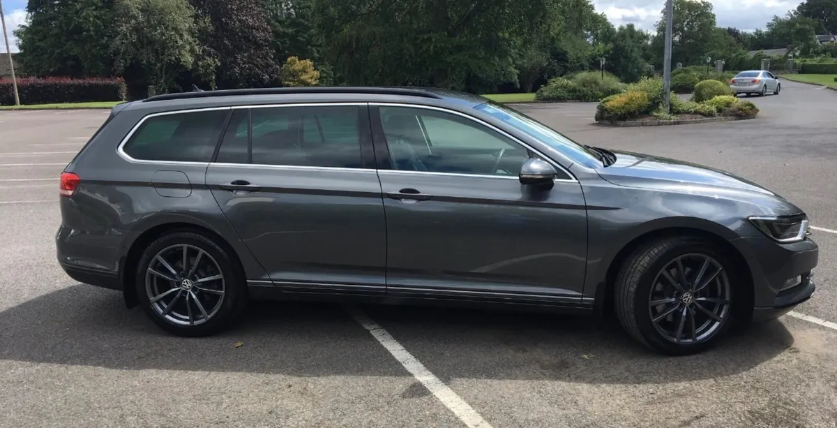 Volkswagen Passat 2016 2.0 TDI DSG Estate - Image 4