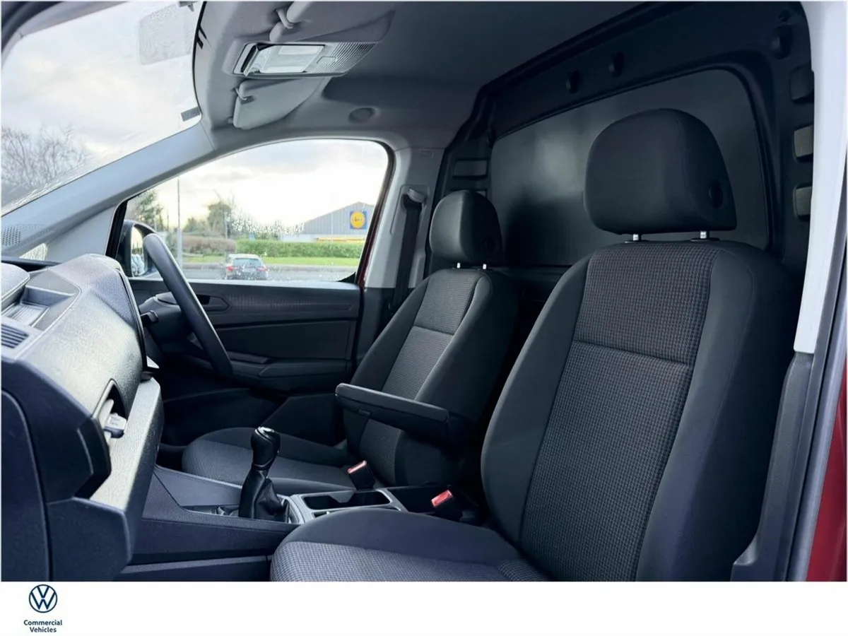Volkswagen Caddy CARGO BUSINESS 102HP  M6F - Image 4