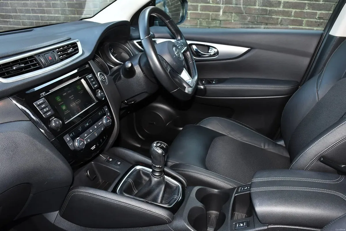Nissan Qashqai DCI Tekna 1.5 Adblue - Image 3