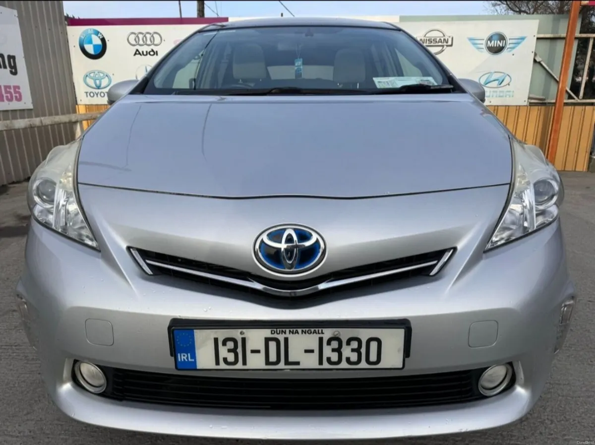 Toyota Prius+, 7 seats - Image 3