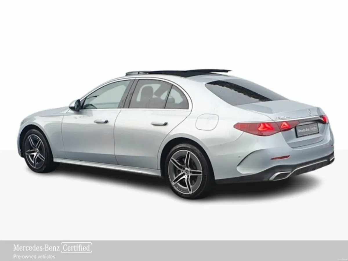 Mercedes-Benz E-Class E 300 de AMG Line Plus - Image 3
