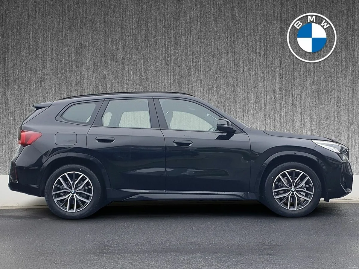 BMW iX1 ix1 eDrive 20 M Sport - Image 3