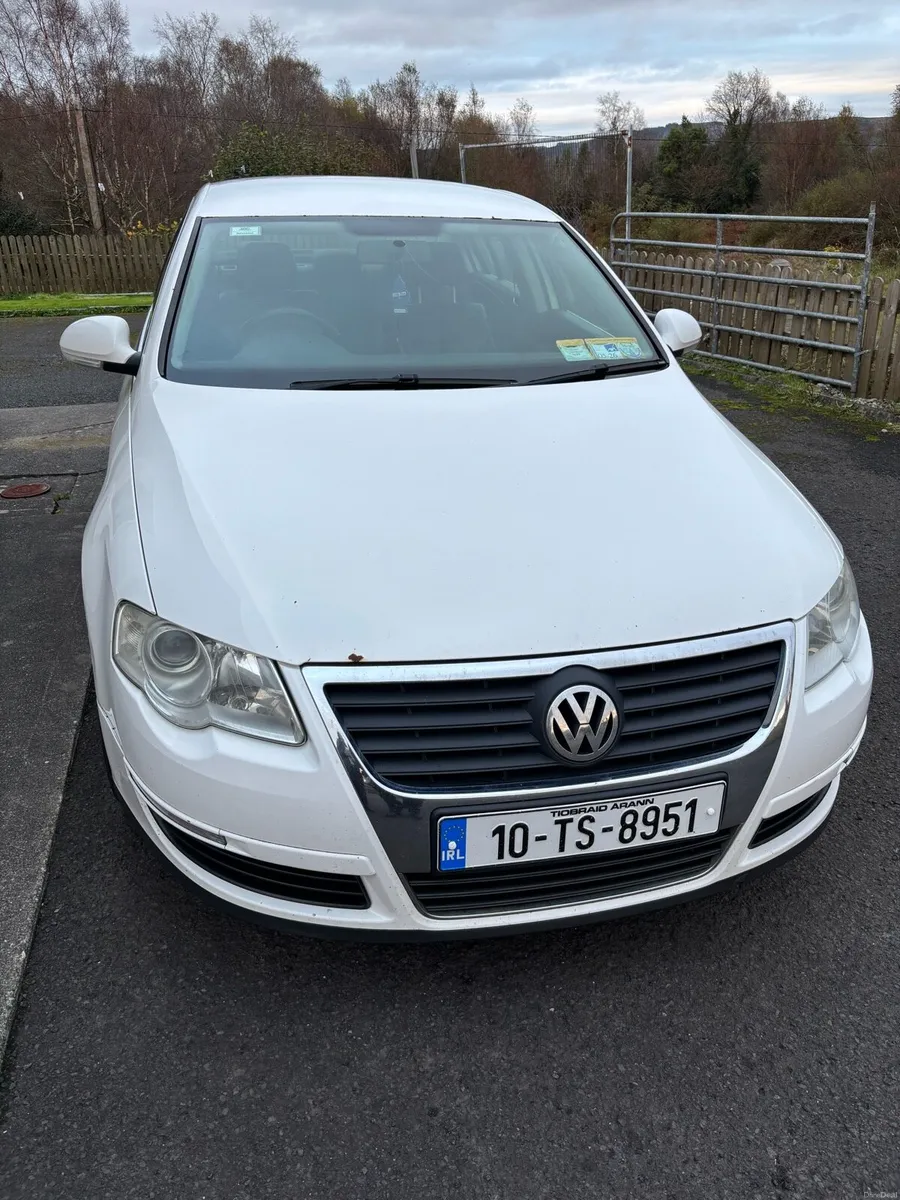Volkswagen Passat high line blue motion Tv - Image 3