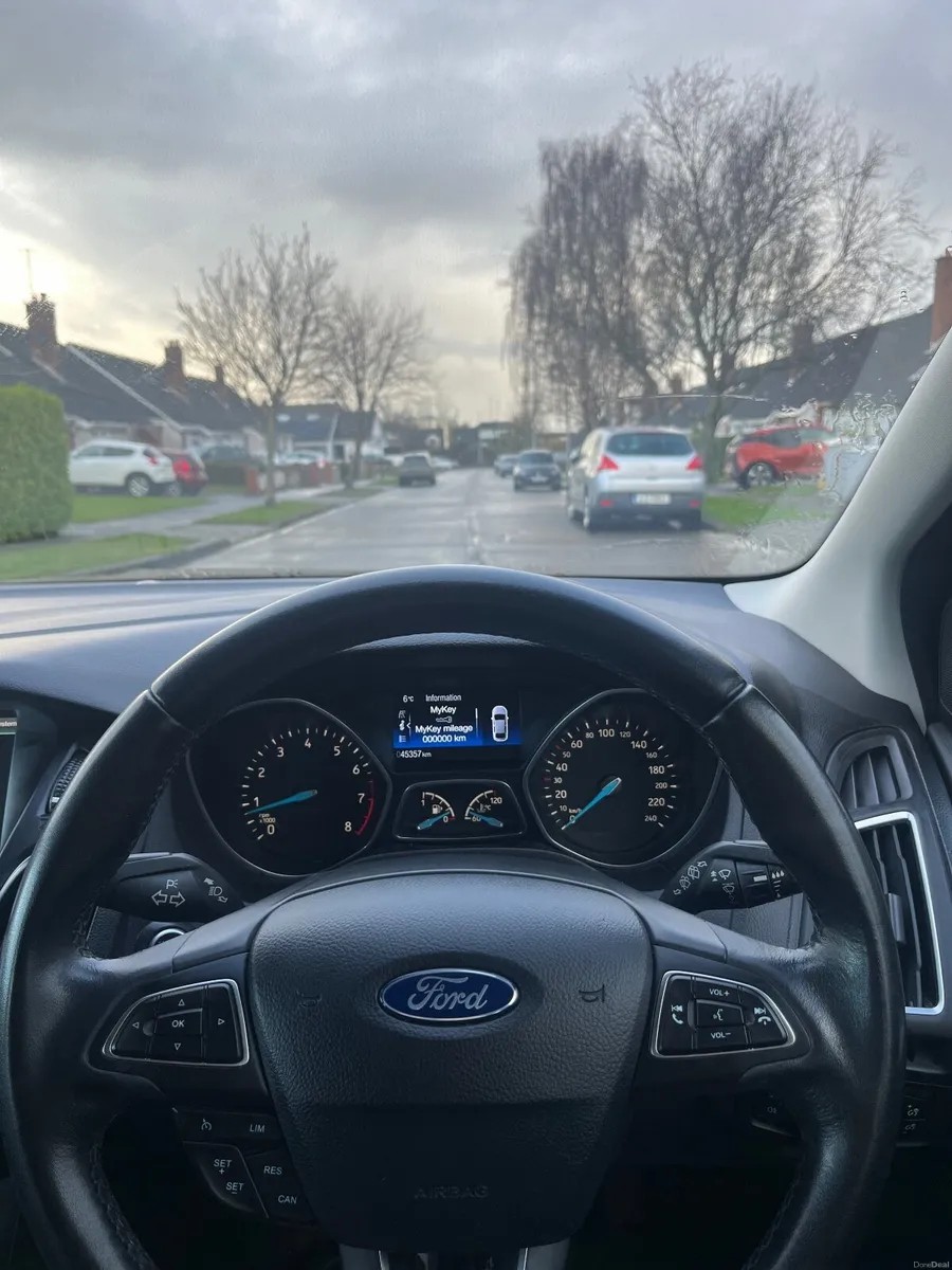 2016 Ford Focus 1.0 EcoBoost 125PS – LOW MILEAGE - Image 2