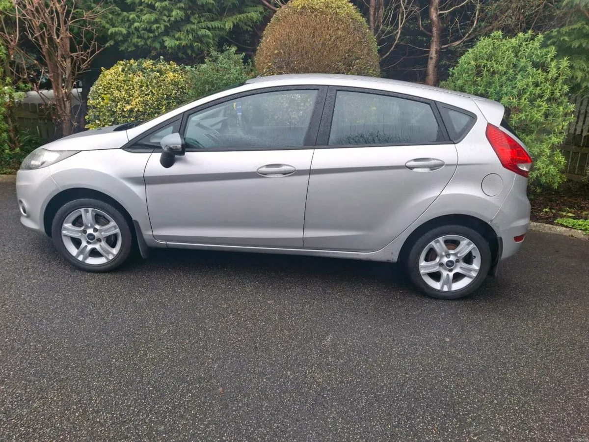 Ford Fiesta - Image 2