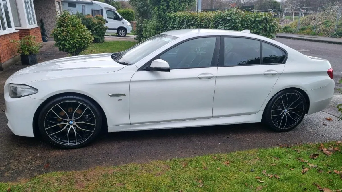 BMW 5-Series 2014 - Image 2