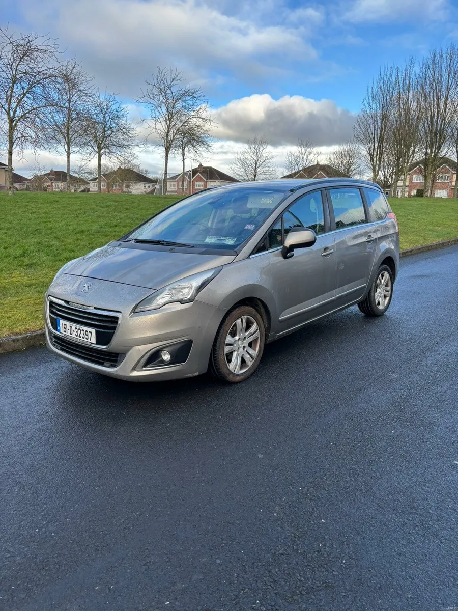 Peugeot 5008 - Image 1