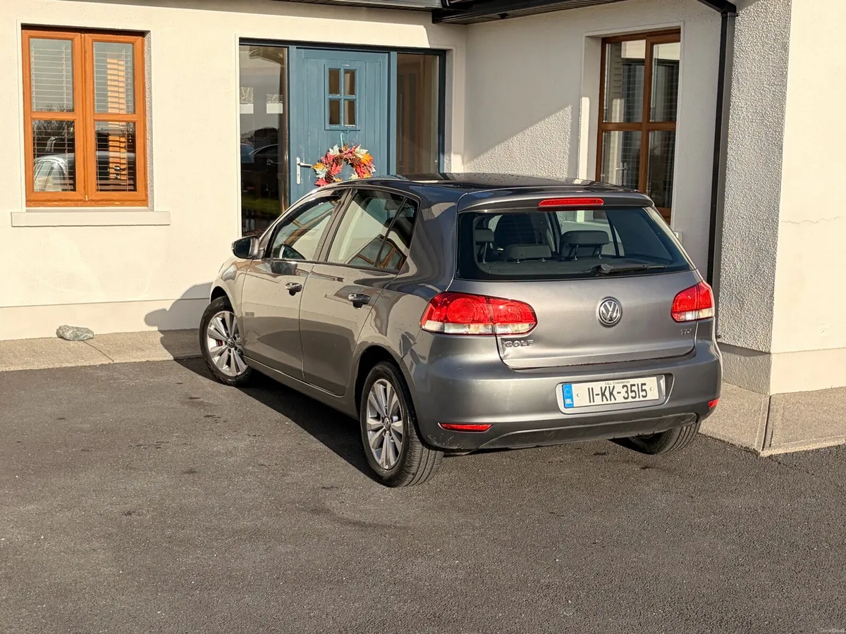 Volkswagen Golf - Image 4