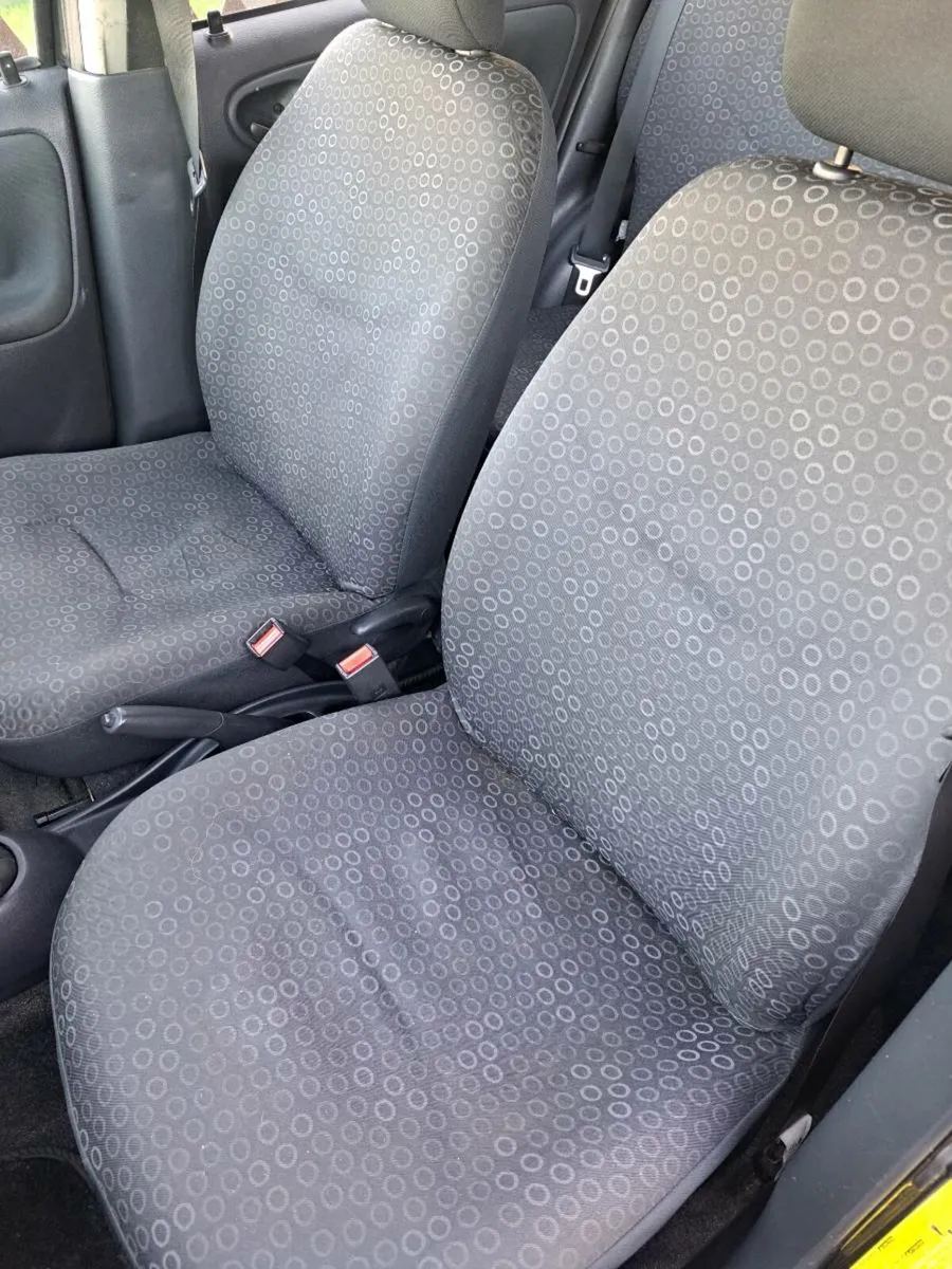 Toyota Yaris 03 - Image 4