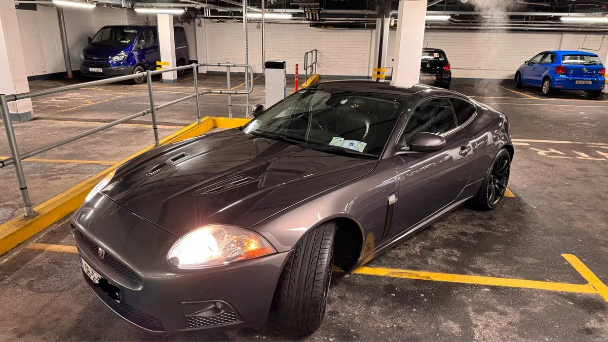 Jaguar XKR 2008 - Image 1