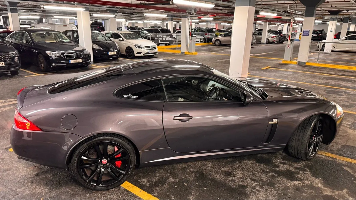 Jaguar XKR 2008 - Image 4