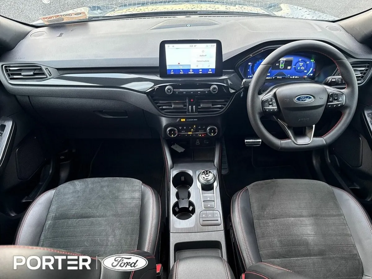 Ford Kuga 2.5 PHEV ST-LINE X 225PS Auto - Image 3