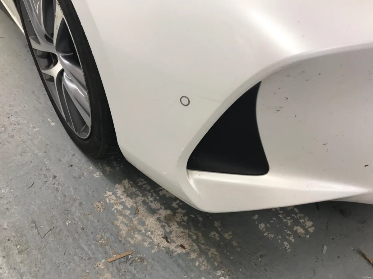 Lexus IS 2018 - Image 6