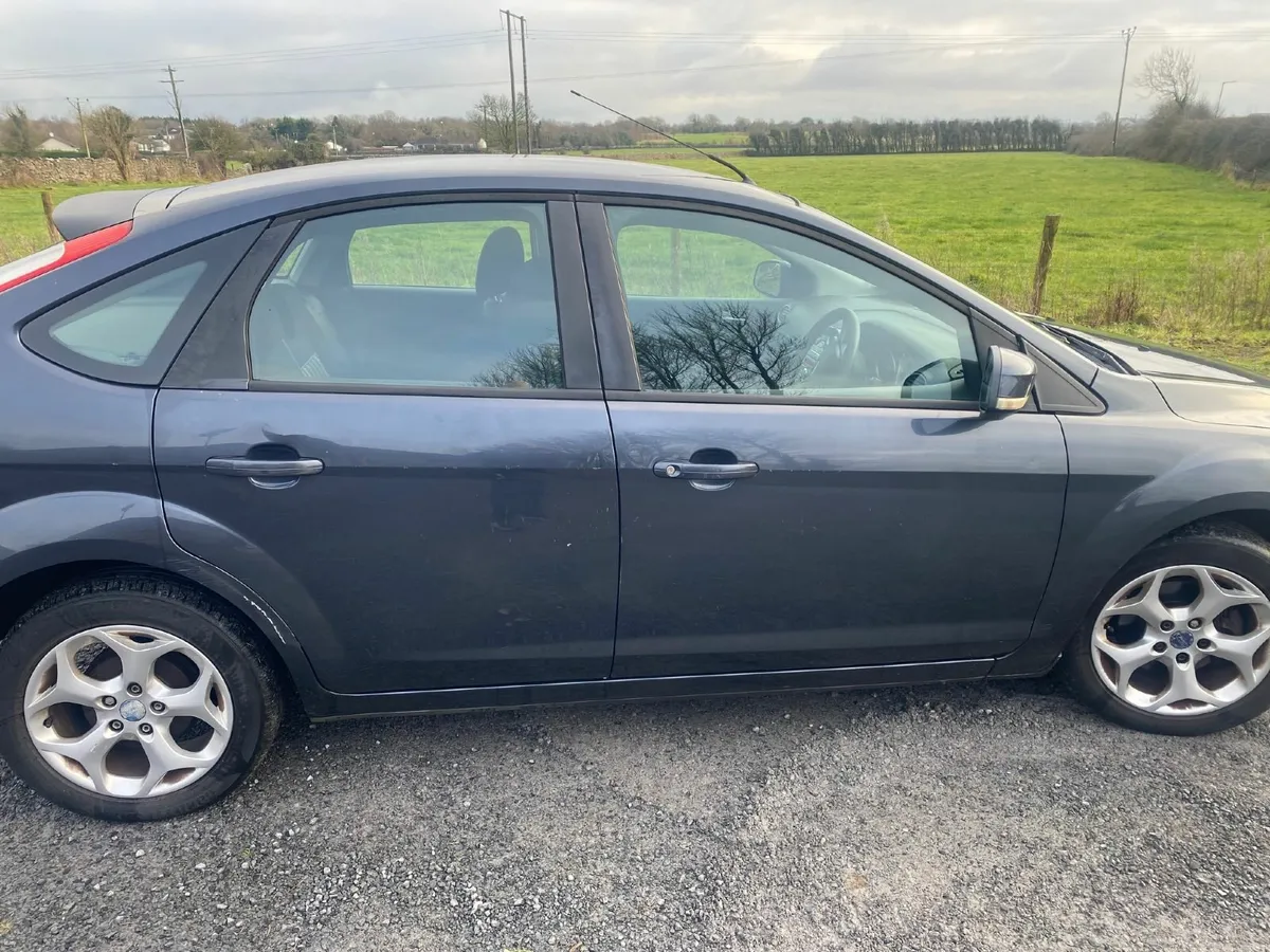Ford Focus 2009 - Image 1