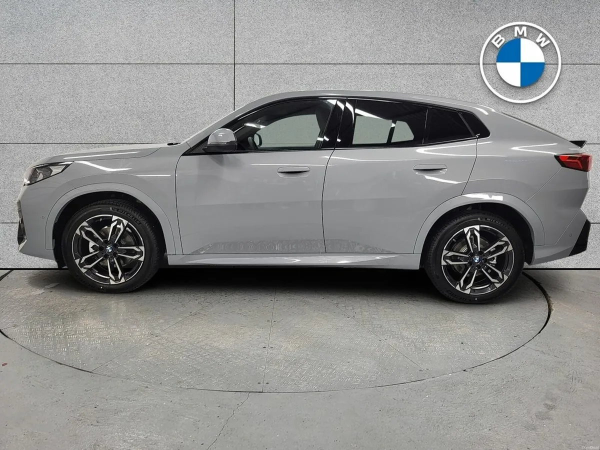 BMW iX2 eDrive20 M Sport - Image 3
