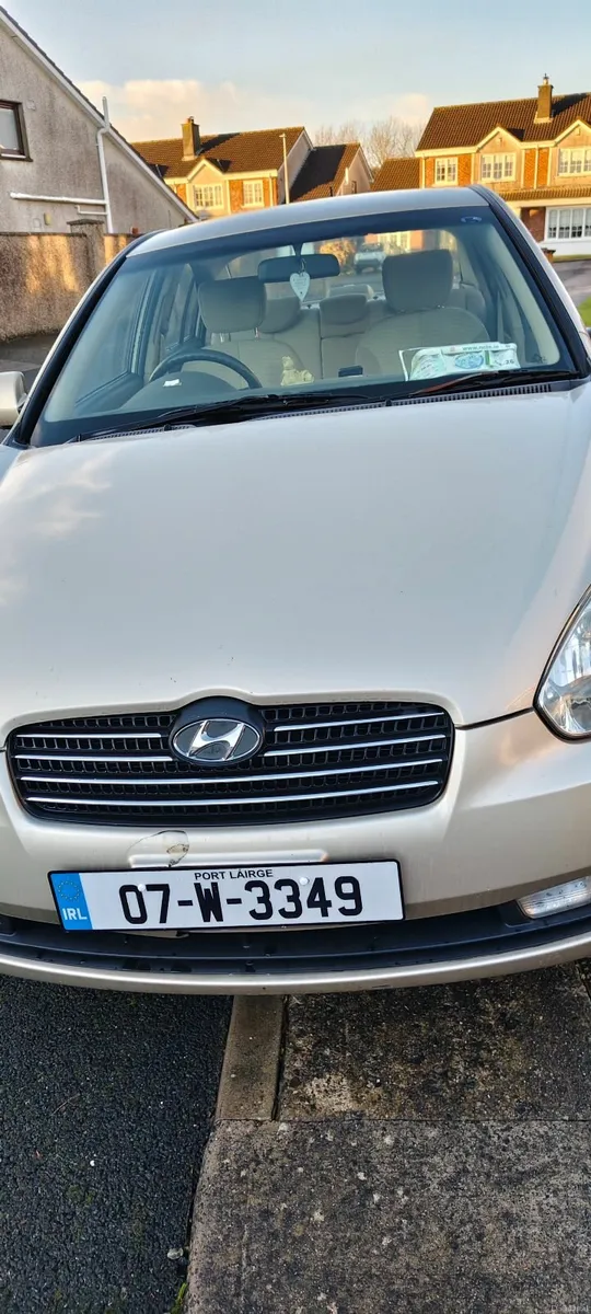 Hyundai Accent 2007 - Image 2