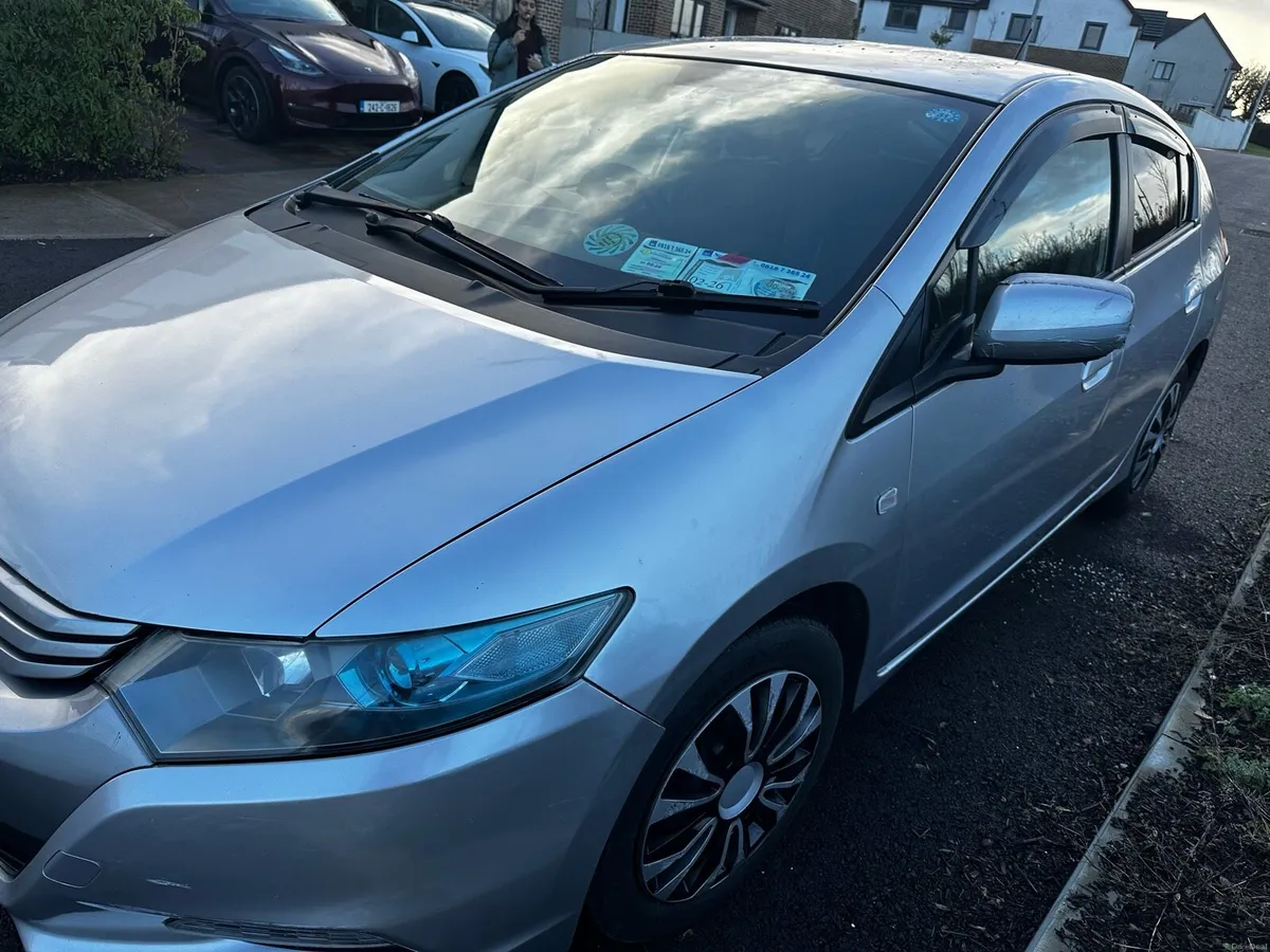 2010 Honda  Insight  Hybrid Automatic - Image 4