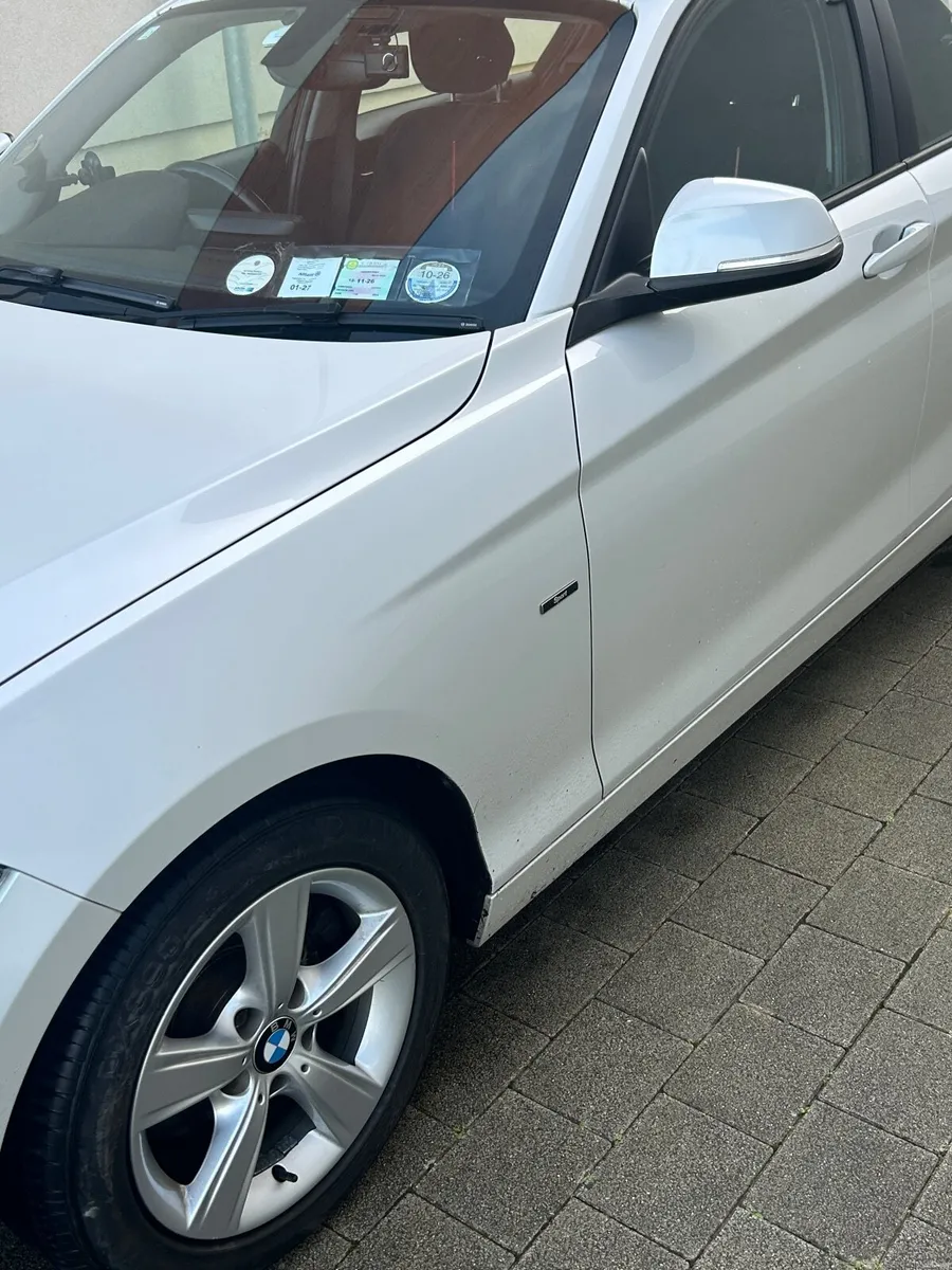 BMW 1-Series 2014 Sports - Image 4