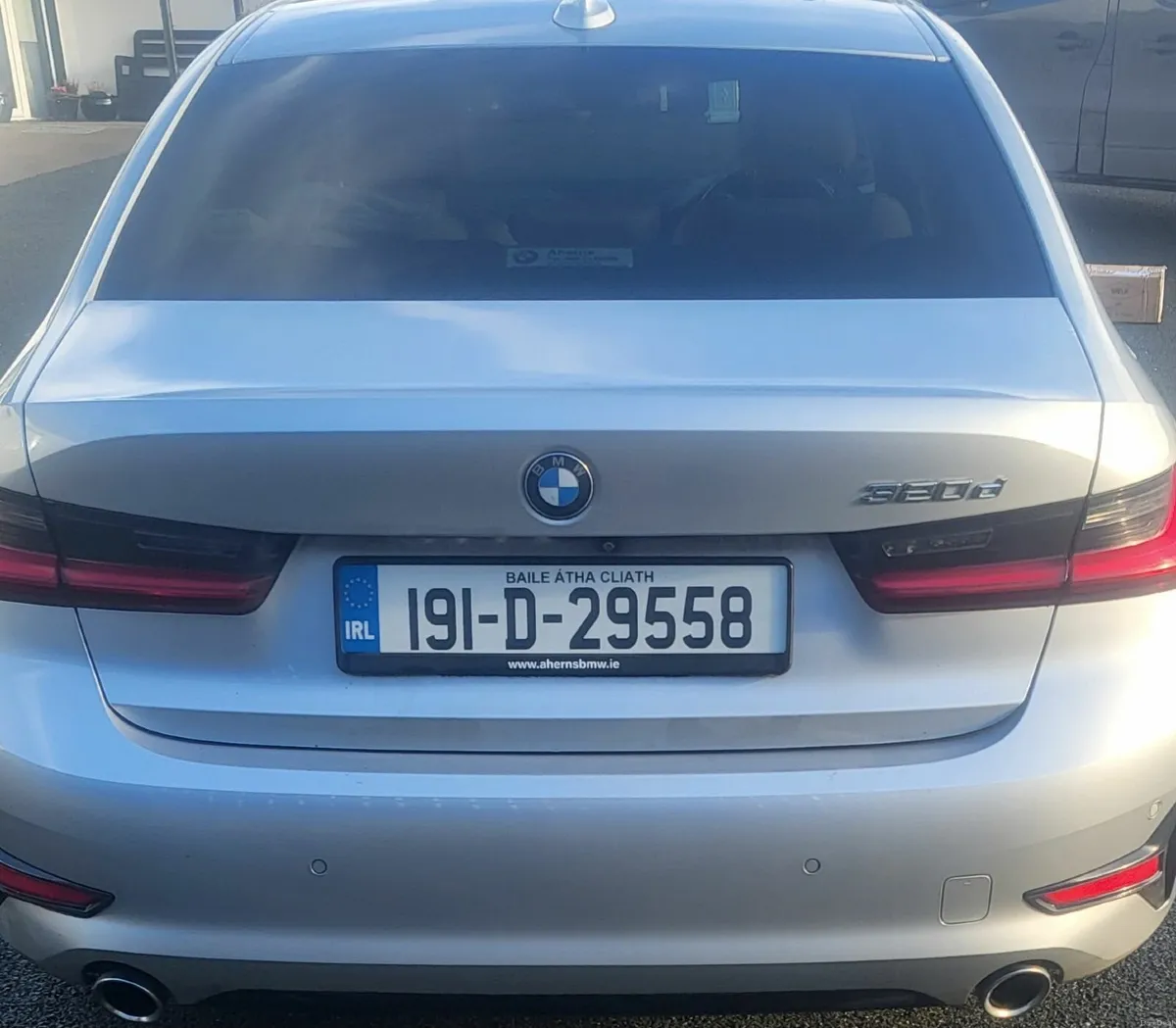 BMW 3-Series 2019 - Image 3