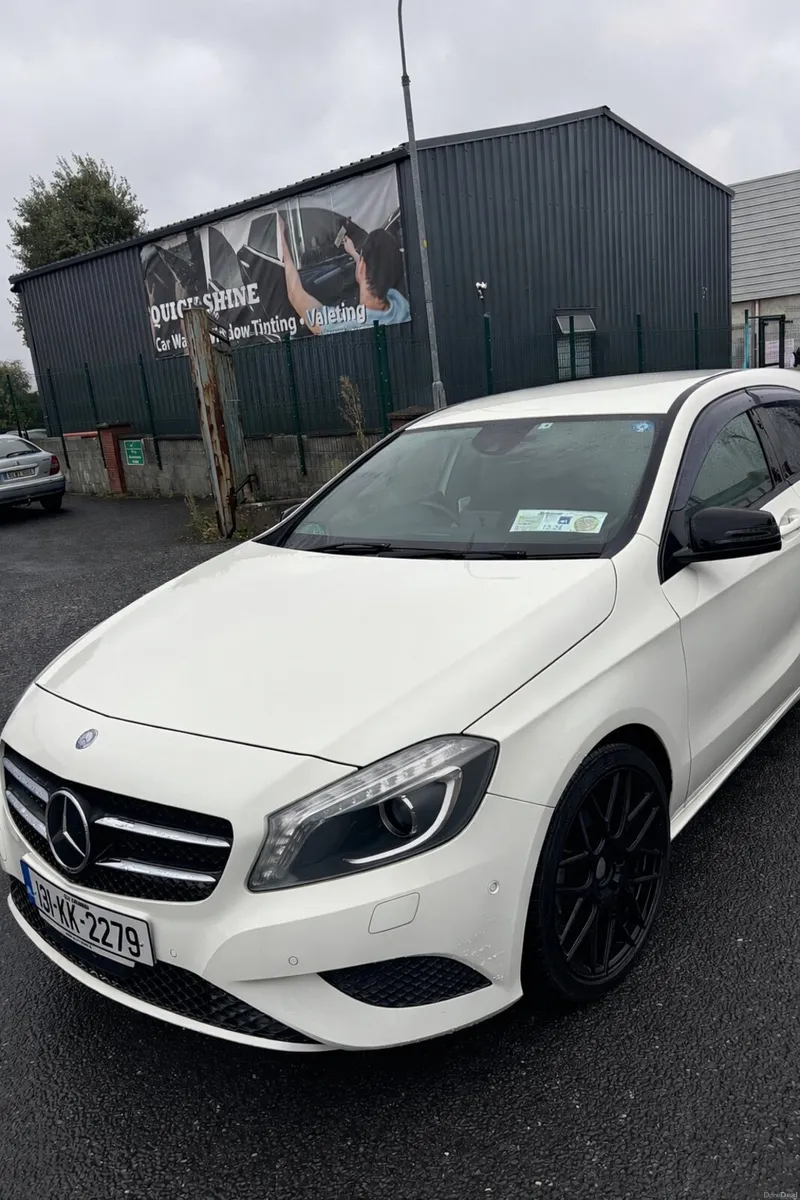 Mercedes-Benz A Class A180 Automatic White 2013 - Image 1