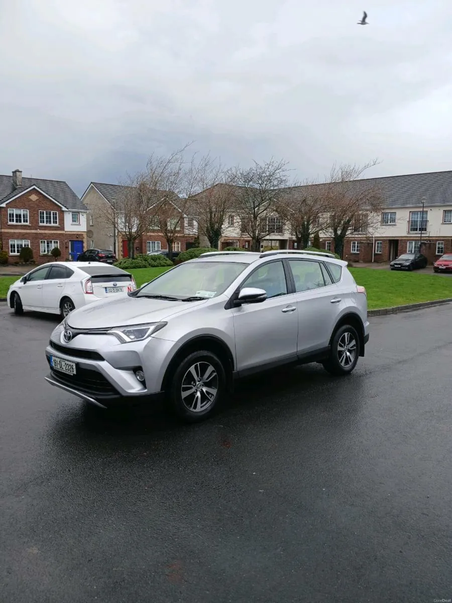 2016 TOYOTA RAV4 - Image 2