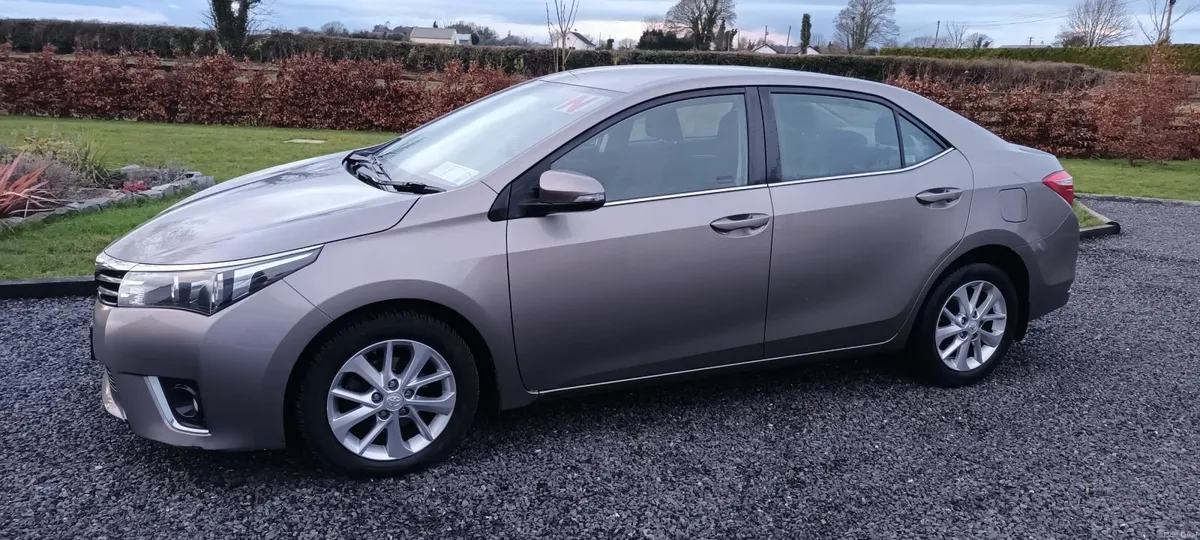 Toyota Corolla 2015 - Image 1
