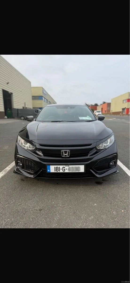 Honda Civic 1.0 Vtec - Image 2