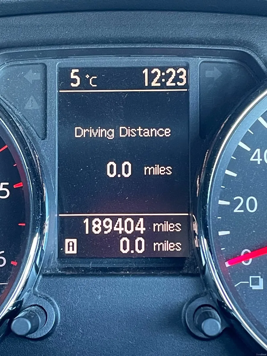 Nissan Qashqai 2010 - Image 2