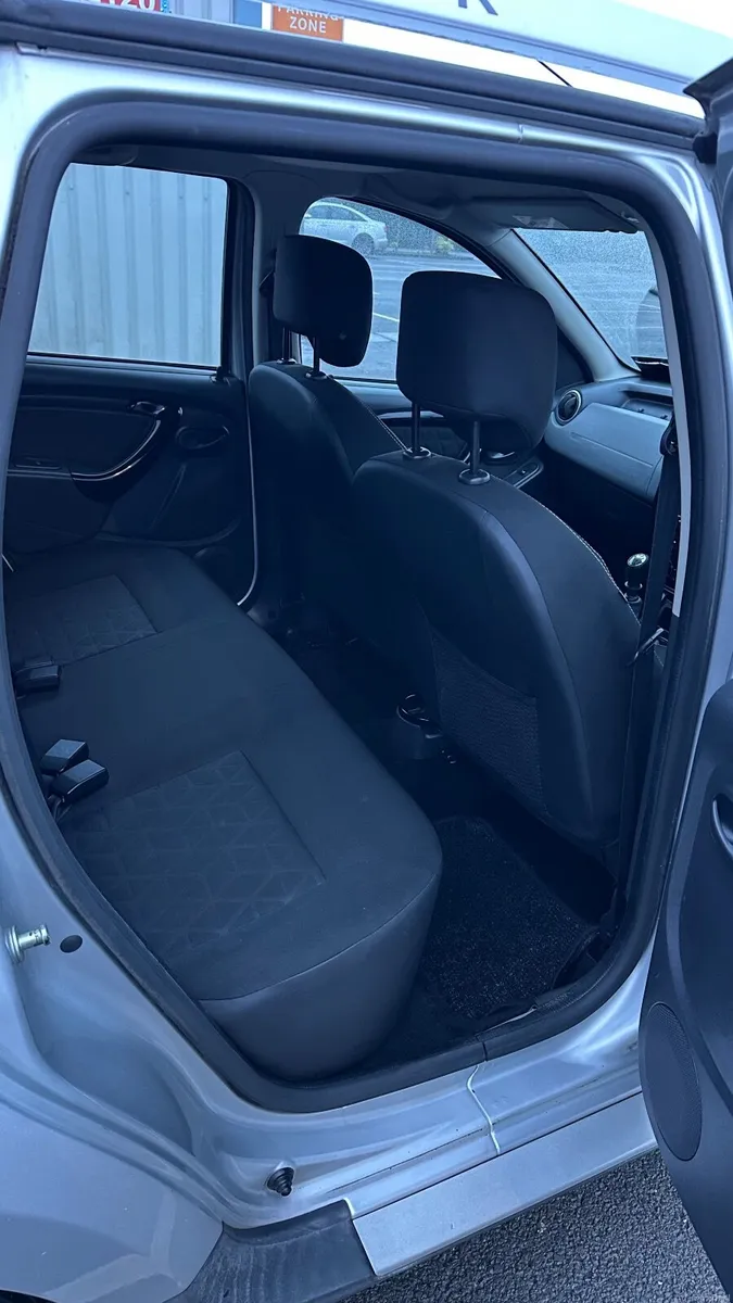 Dacia Duster Signature 1.5Diesel *NEW NCT * - Image 3