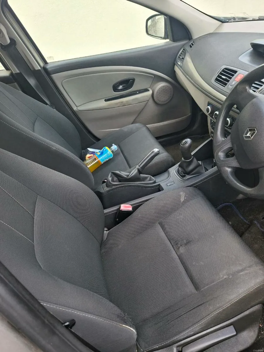 RENAULT MEGANE 2011 - Image 4